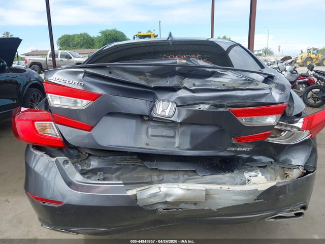 44948957 :رقم المزاد ، 1HGCV1F36JA132411 vin ، 2018 Honda Accord Sport مزاد بيع