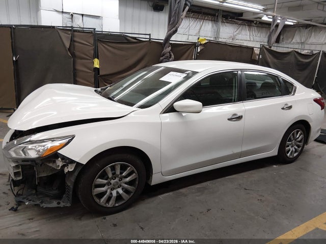 1N4AL3AP5HN317754 Nissan Altima 2.5 S
