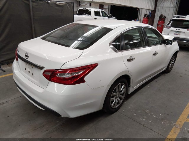 1N4AL3AP5HN317754 Nissan Altima 2.5 S