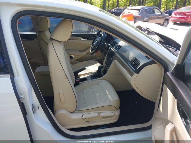 Aukcja sprzedaży 2016 Volkswagen Passat 1.8t Se, vin: 1VWBT7A30GC008848, numer aukcji: 44949014
