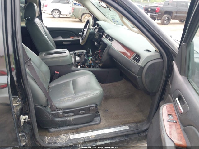 44949035 :رقم المزاد ، 1GNFC13048R148878 vin ، 2008 Chevrolet Tahoe Lt مزاد بيع