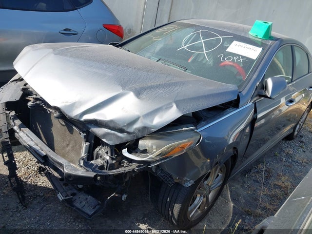 5NPE34AF1JH637653 Hyundai SONATA SEL