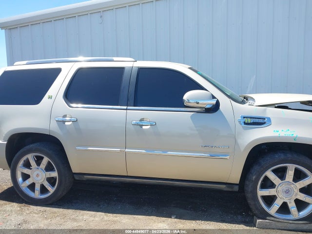 44949077 :رقم المزاد ، 1GYS3EEJ6DR176805 vin ، 2013 Cadillac Escalade Hybrid Standard مزاد بيع