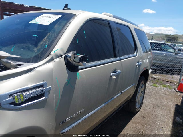 44949077 :رقم المزاد ، 1GYS3EEJ6DR176805 vin ، 2013 Cadillac Escalade Hybrid Standard مزاد بيع