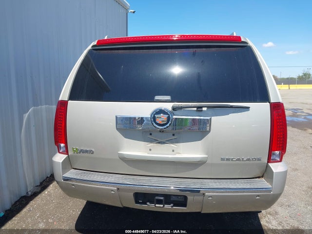 44949077 :رقم المزاد ، 1GYS3EEJ6DR176805 vin ، 2013 Cadillac Escalade Hybrid Standard مزاد بيع