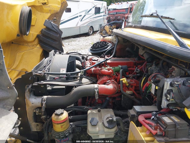 44949092 :رقم المزاد ، 3ALACXDT9FDGA9082 vin ، 2015 Freightliner M2 106 Medium Duty مزاد بيع
