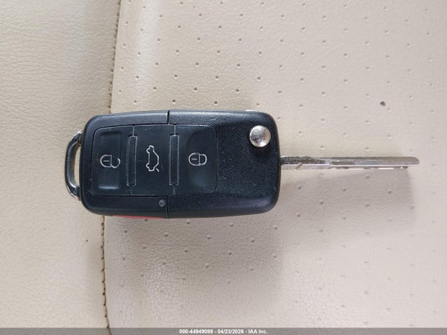 Aukcja sprzedaży 2006 Volkswagen New Beetle 2.5, vin: 3VWPW31C36M411855, numer aukcji: 44949099