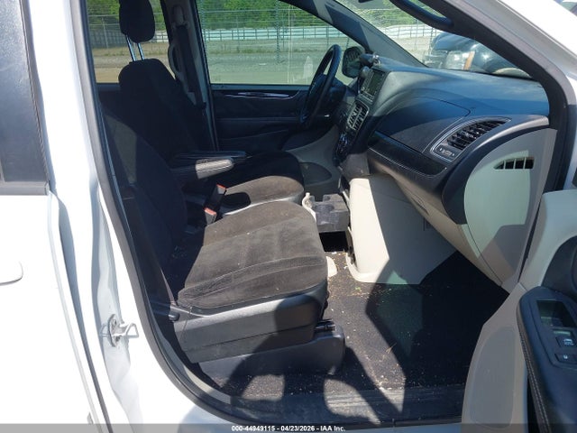 Продажа на аукционе авто 2017 Dodge Grand Caravan Se Plus, vin: 2C4RDGBGXHR706456, номер лота: 44949115