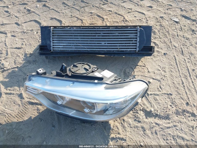 44949121 :رقم المزاد ، WBA3T3C58F5A40433 vin ، 2015 Bmw 435i مزاد بيع