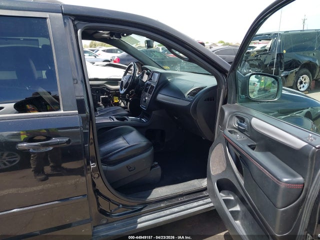 Продажа на аукционе авто 2017 Dodge Grand Caravan Gt, vin: 2C4RDGEG2HR838431, номер лота: 44949157