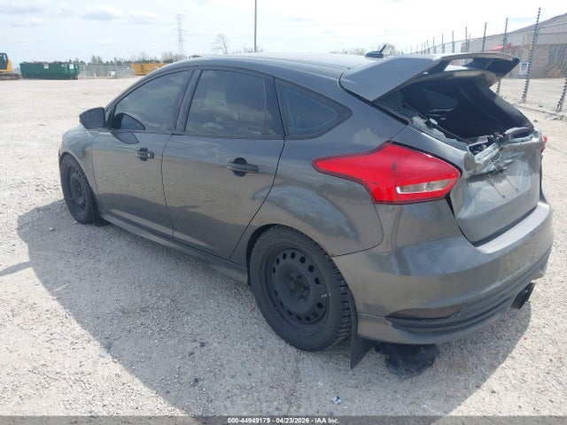 44949179 :رقم المزاد ، 1FADP3L94GL235833 vin ، 2016 Ford Focus St مزاد بيع
