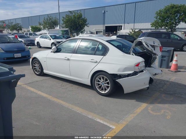 44949202 :رقم المزاد ، WBAPH7G55ANM52884 vin ، 2010 Bmw 328i مزاد بيع