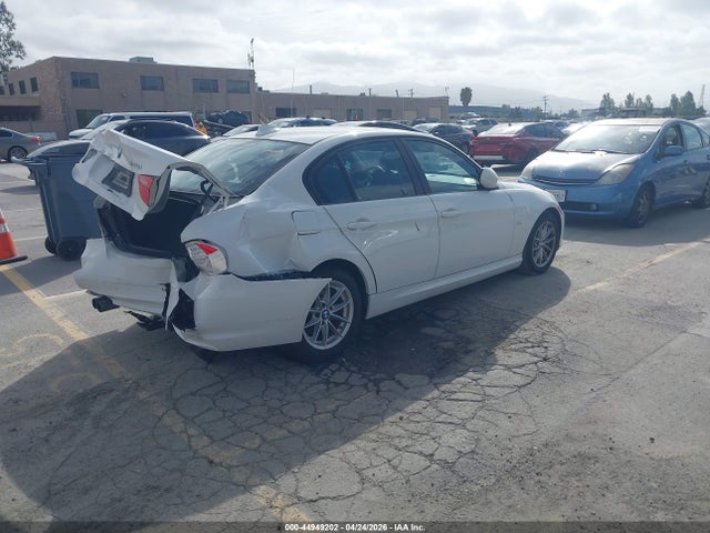 44949202 :رقم المزاد ، WBAPH7G55ANM52884 vin ، 2010 Bmw 328i مزاد بيع