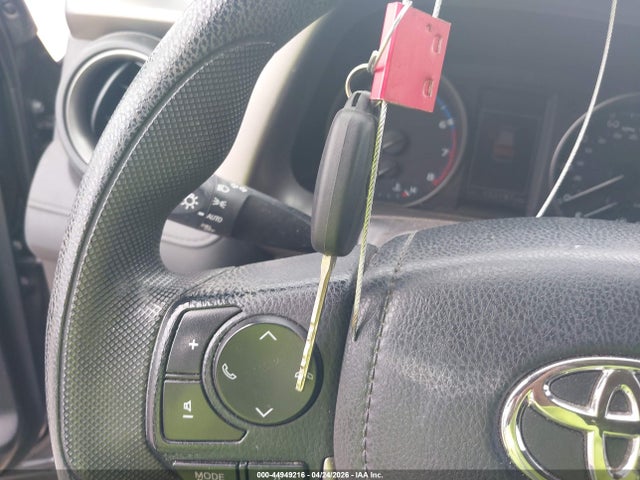 Toyota RAV4 LE 2017 JTMZFREV5HJ109347 Image 11