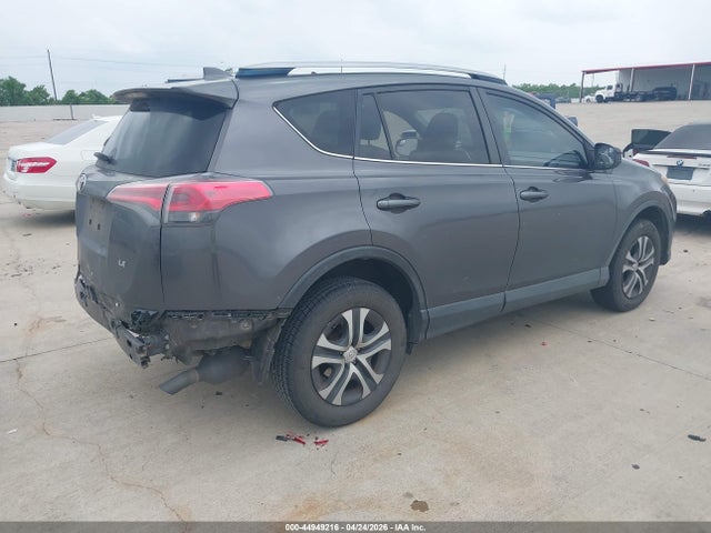Toyota RAV4 LE 2017 JTMZFREV5HJ109347 Image 4