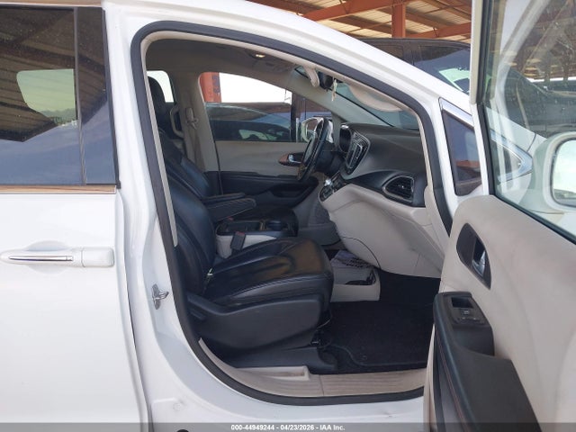 Продаж на аукціоні авто 2018 Chrysler Pacifica Touring L, vin: 2C4RC1BGXJR144046, номер лоту: 44949244