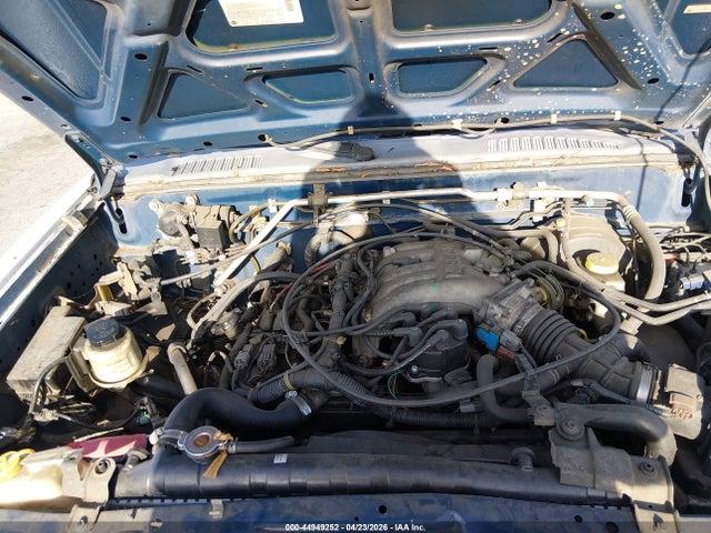 Продажа на аукционе авто 2001 Nissan Xterra Xe-v6, vin: 5N1ED28T71C563904, номер лота: 44949252