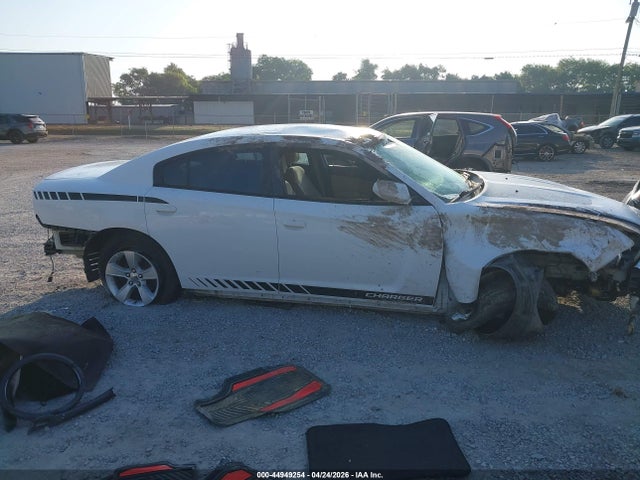 Продаж на аукціоні авто 2014 Dodge Charger Se, vin: 2C3CDXBG5EH129802, номер лоту: 44949254