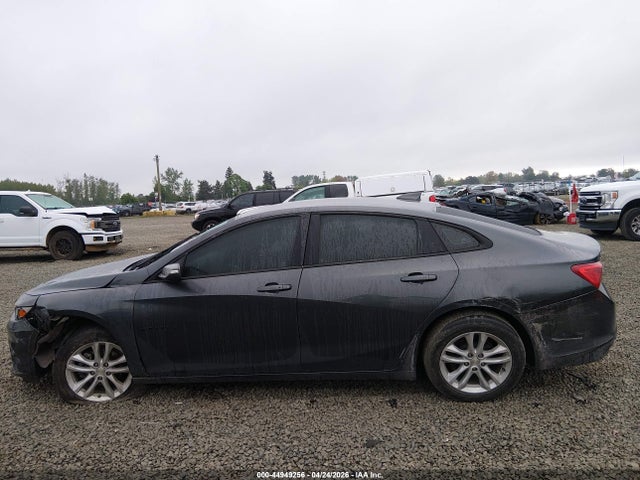1G1ZD5ST3JF224631 Chevrolet MALIBU LT
