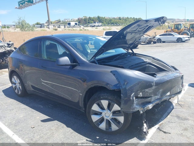 44949265 :رقم المزاد ، 7SAYGDED4PF979411 vin ، 2023 Tesla Model Y Rwd مزاد بيع