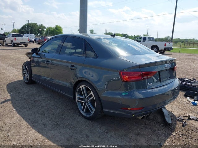 2019 Audi A3 40 Premium/40 Titanium Premium მანქანა იყიდება აუქციონზე, vin: WAUAUGFF6KA089175, აუქციონის ნომერი: 44949277