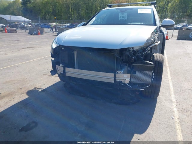 Продаж на аукціоні авто 2023 Audi Q8 Premium 55 Tfsi Quattro Tiptronic, vin: WA1AVBF13PD021701, номер лоту: 44949287