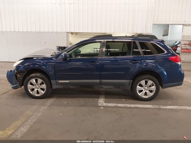 2011 Subaru Outback 2.5i Premium მანქანა იყიდება აუქციონზე, vin: 4S4BRBCC6B3421010, აუქციონის ნომერი: 44949334
