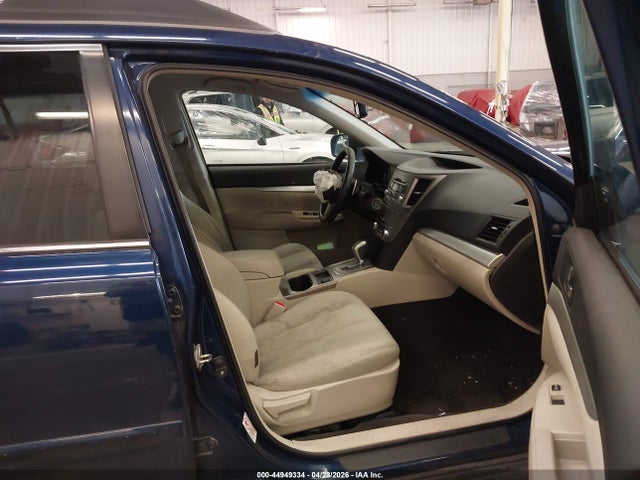 2011 Subaru Outback 2.5i Premium მანქანა იყიდება აუქციონზე, vin: 4S4BRBCC6B3421010, აუქციონის ნომერი: 44949334