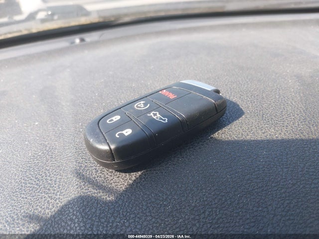 Продаж на аукціоні авто 2015 Chrysler 300 Limited, vin: 2C3CCAAG9FH930168, номер лоту: 44949339