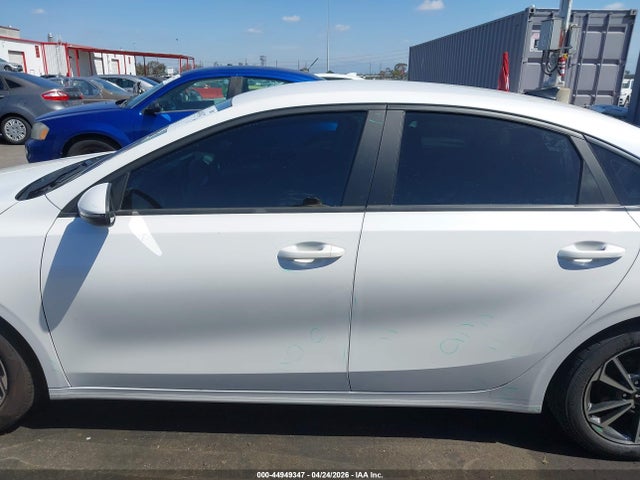 Продажа на аукционе авто 2022 Kia Forte Lxs, vin: 3KPF24AD8NE494460, номер лота: 44949347