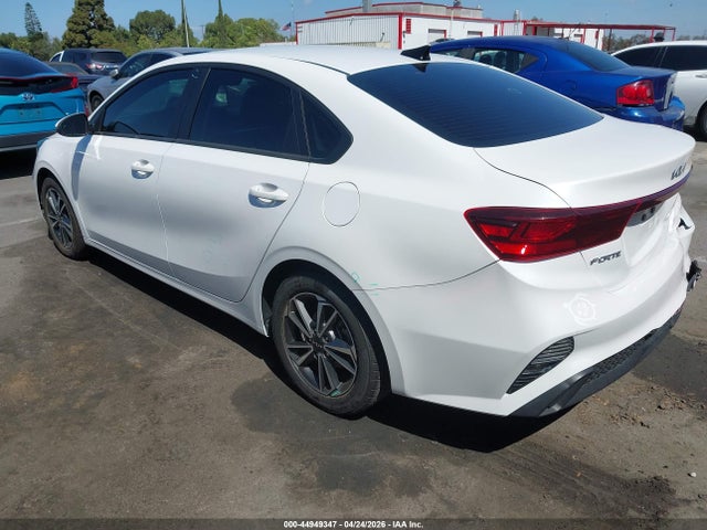 Продажа на аукционе авто 2022 Kia Forte Lxs, vin: 3KPF24AD8NE494460, номер лота: 44949347