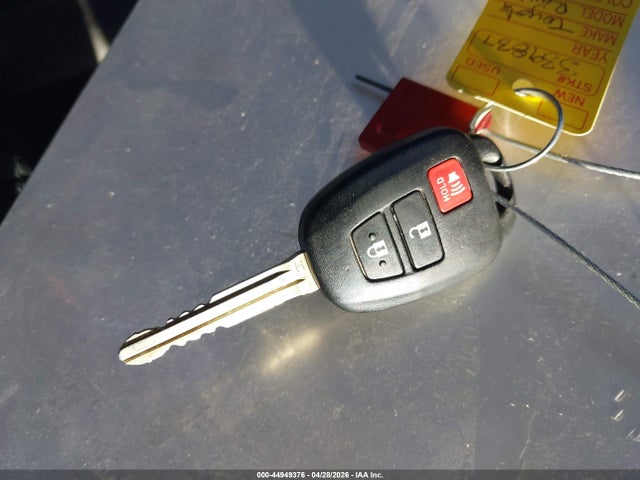 Toyota RAV4 LE 2018 2T3ZFREV7JW425310 Image 11
