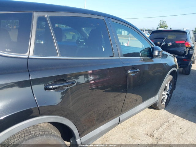 Toyota RAV4 LE 2018 2T3ZFREV7JW425310 Image 13
