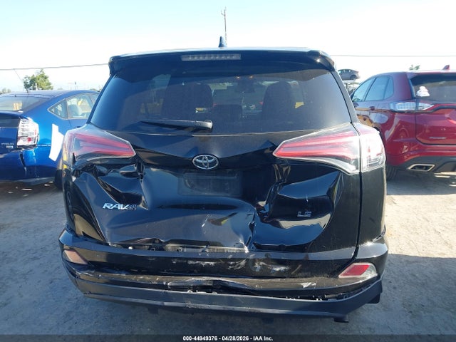 Toyota RAV4 LE 2018 2T3ZFREV7JW425310 Image 16