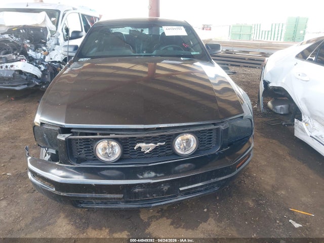 Продаж на аукціоні авто 2005 Ford Mustang V6 Deluxe/v6 Premium, vin: 1ZVFT80N355223099, номер лоту: 44949392