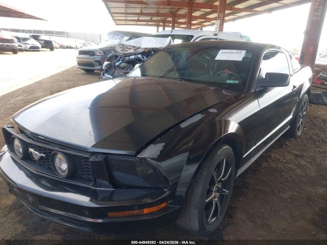 Продаж на аукціоні авто 2005 Ford Mustang V6 Deluxe/v6 Premium, vin: 1ZVFT80N355223099, номер лоту: 44949392