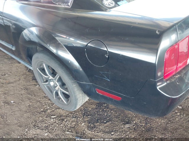 Продаж на аукціоні авто 2005 Ford Mustang V6 Deluxe/v6 Premium, vin: 1ZVFT80N355223099, номер лоту: 44949392