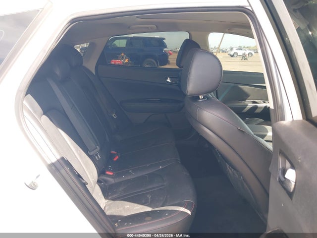 5XXGW4L21JG225237 KIA Optima Sx Turbo