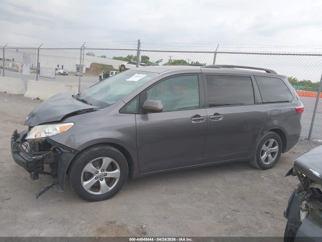 Toyota Sienna Le 8 Passenger 2015 5TDKK3DC2FS544210 Image 14