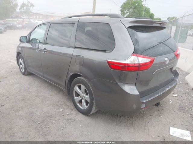Toyota Sienna Le 8 Passenger 2015 5TDKK3DC2FS544210 Image 3