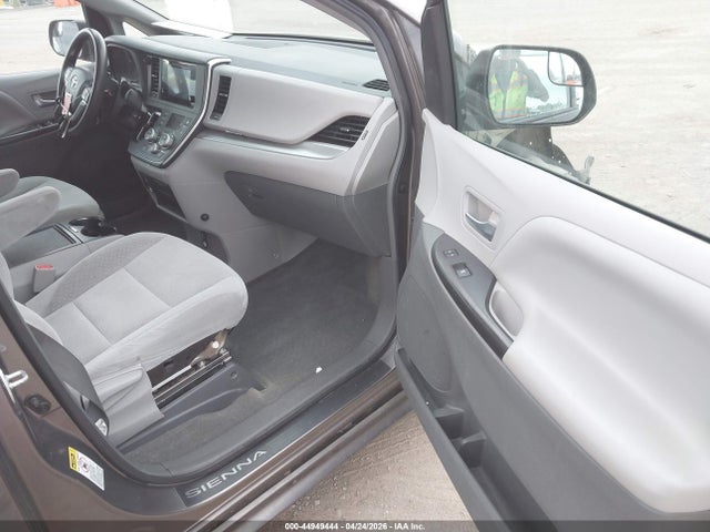 Toyota Sienna Le 8 Passenger 2015 5TDKK3DC2FS544210 Image 5