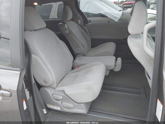 Toyota Sienna Le 8 Passenger 2015 5TDKK3DC2FS544210 Image 8