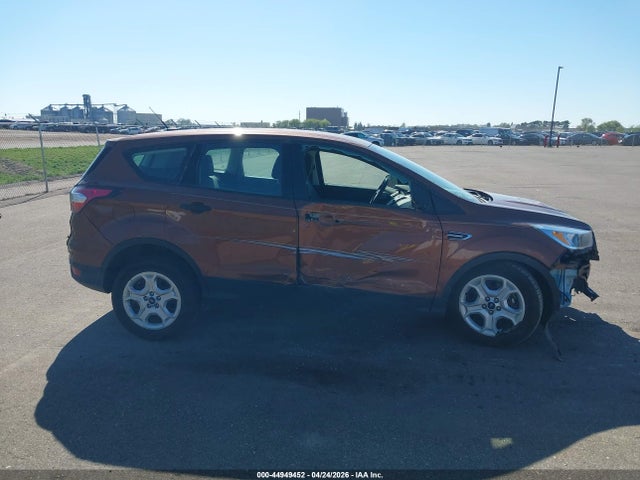 44949452 :رقم المزاد ، 1FMCU0F77HUA50593 vin ، 2017 Ford Escape S مزاد بيع