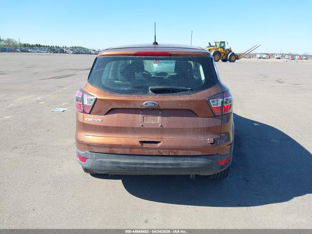 44949452 :رقم المزاد ، 1FMCU0F77HUA50593 vin ، 2017 Ford Escape S مزاد بيع