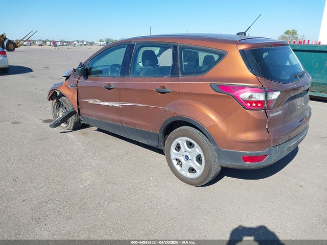 44949452 :رقم المزاد ، 1FMCU0F77HUA50593 vin ، 2017 Ford Escape S مزاد بيع