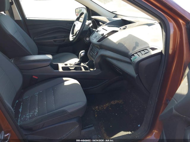 44949452 :رقم المزاد ، 1FMCU0F77HUA50593 vin ، 2017 Ford Escape S مزاد بيع