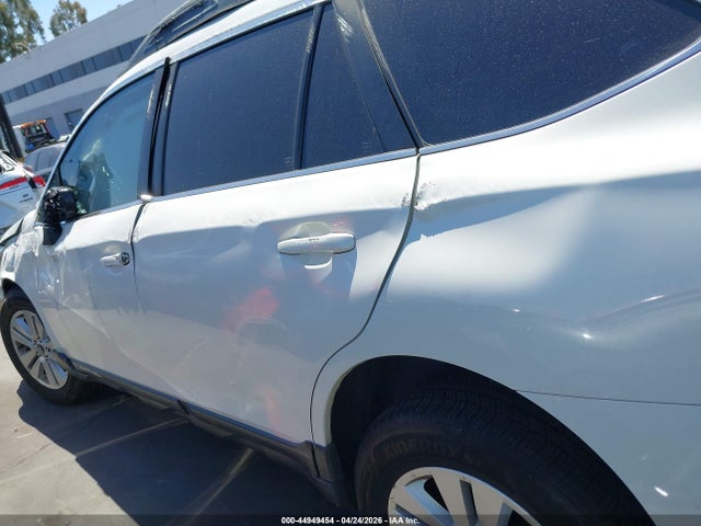 4S4BSABC6K3384119 Subaru Outback 2.5i