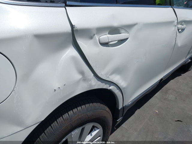 4S4BSABC6K3384119 Subaru Outback 2.5i