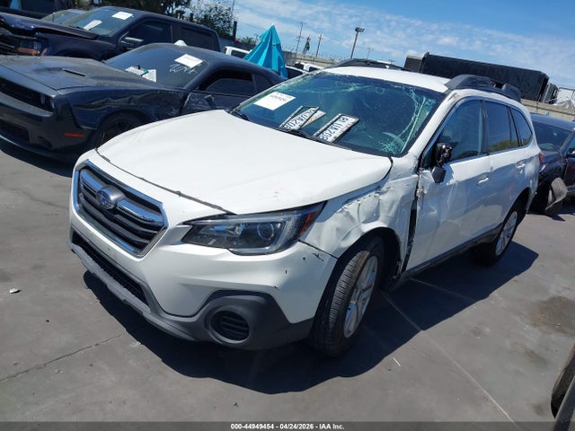 4S4BSABC6K3384119 Subaru Outback 2.5i
