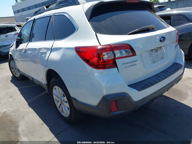 4S4BSABC6K3384119 Subaru Outback 2.5i